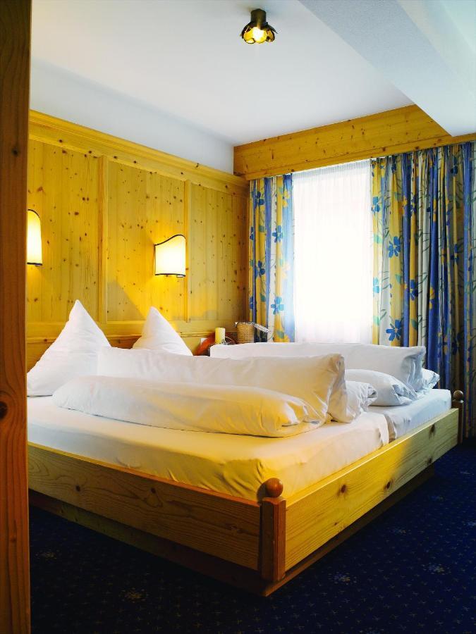 Hotel Dominic Сьолден Стая снимка